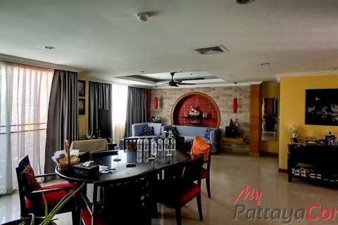 Condominio de 2 dormitorios en Pattaya, Tailandia № 35513
