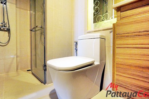 Condominio de 2 dormitorios en Bang Lamung, Tailandia № 36588 - foto 6