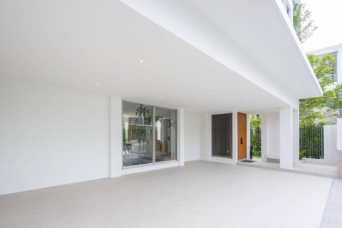 Casa de 4 dormitorios en Bangkok, Tailandia № 180833 - foto 29