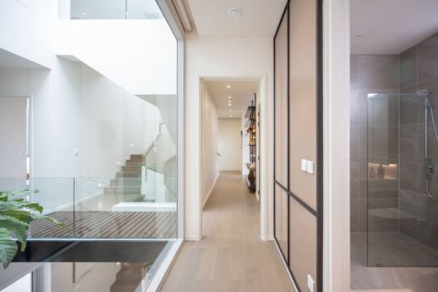 Casa de 4 dormitorios en Bangkok, Tailandia № 180833 - foto 26