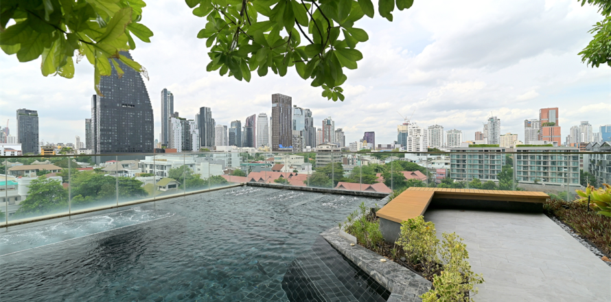 Condominio de 2 dormitorios en Bangkok, Tailandia № 202013