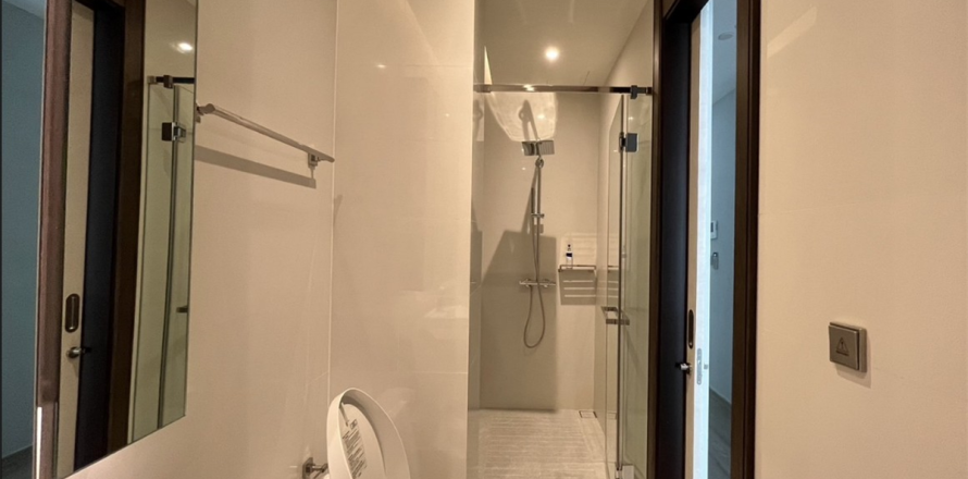 Condominio de 2 dormitorios en Bangkok, Tailandia № 202015