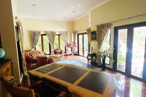 Casa de 2 dormitorios en Pattaya, Tailandia № 149555 - foto 11