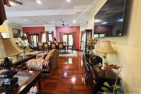 Casa de 2 dormitorios en Pattaya, Tailandia № 149555 - foto 9