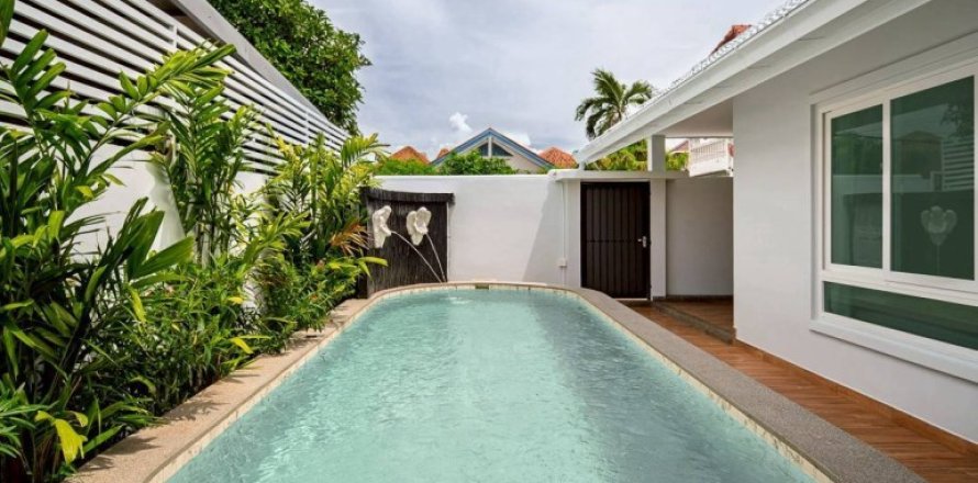 Casa de 4 dormitorios en Pattaya, Tailandia № 149553