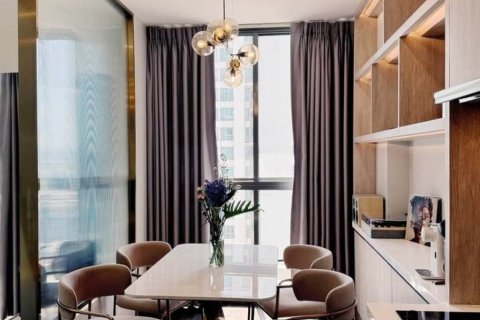 Dúplex de 1 dormitorio en Bangkok, Tailandia № 146819 - foto 4