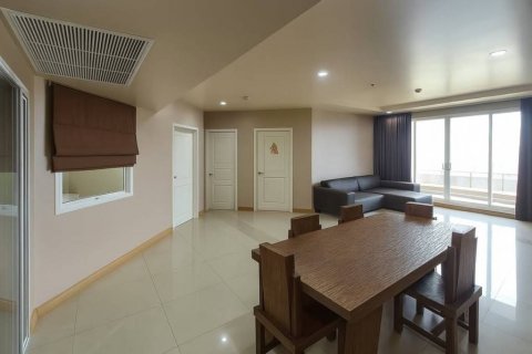 Condominio de 3 dormitorios en Bangkok, Tailandia № 134487 - foto 2
