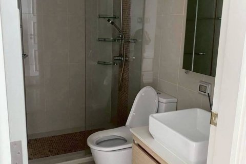 Ático de 5 dormitorios en Bangkok, Tailandia № 134483 - foto 8
