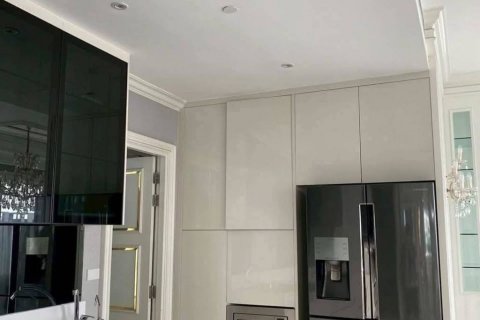 Ático de 5 dormitorios en Bangkok, Tailandia № 134483 - foto 5