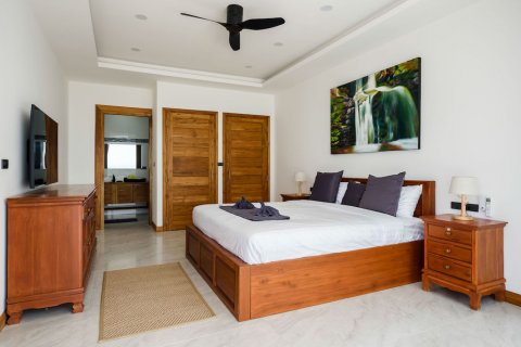 Casa de 4 dormitorios en Ko Samui, Tailandia № 65542 - foto 11
