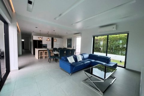 Chalet de 3 dormitorios en Hua Hin, Tailandia № 150418 - foto 6