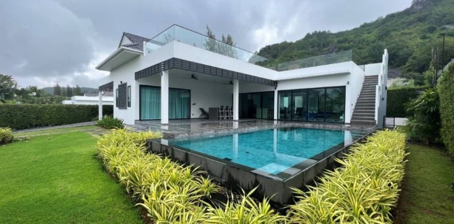 Chalet de 3 dormitorios en Hua Hin, Tailandia № 150418