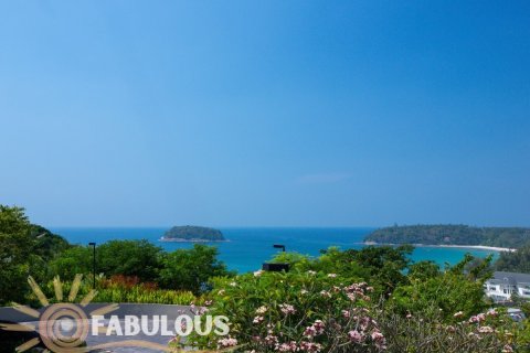 Condominio de 2 dormitorios en Kata, Tailandia № 179428 - foto 3