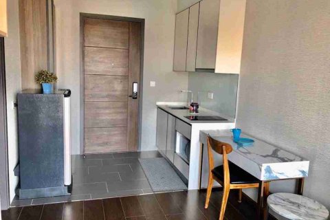 Condominio de 1 dormitorio en Bangkok, Tailandia № 183611 - foto 8