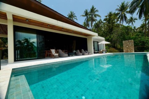 Chalet de 5 dormitorios en Surat Thani, Tailandia № 152461 - foto 2