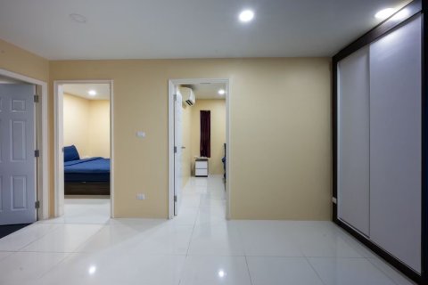 Apartamento de 3 habitaciones en Pattaya, Tailandia № 205866 - foto 7