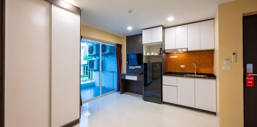 Apartamento de 3 habitaciones en Pattaya, Tailandia № 205866