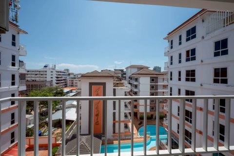 Apartamento de 3 habitaciones en Pattaya, Tailandia № 205867 - foto 11