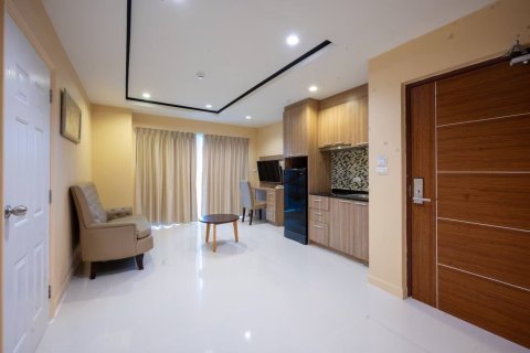 Apartamento de 3 habitaciones en Pattaya, Tailandia № 205867 - foto 4