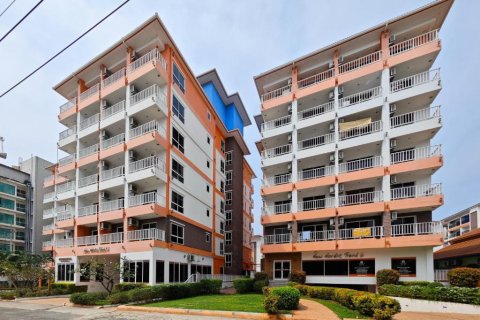 Apartamento de 3 habitaciones en Pattaya, Tailandia № 205867 - foto 14
