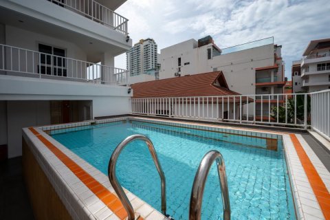 Apartamento de 3 habitaciones en Pattaya, Tailandia № 205868 - foto 15