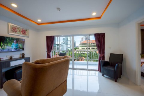 Apartamento de 3 habitaciones en Pattaya, Tailandia № 205868 - foto 2