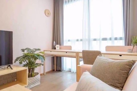 Condominio de 1 dormitorio en Bang Rak, Bangkok, Tailandia № 67415 - foto 2