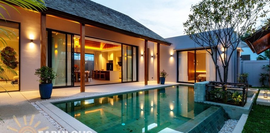 Chalet de 3 dormitorios en Bang Tao, Tailandia № 179360