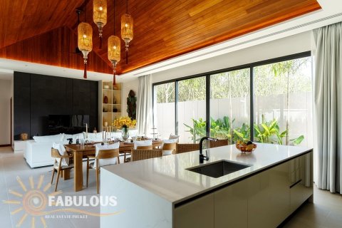Chalet de 3 dormitorios en Bang Tao, Tailandia № 179360 - foto 16