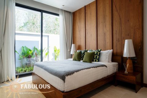 Chalet de 3 dormitorios en Bang Tao, Tailandia № 179360 - foto 3