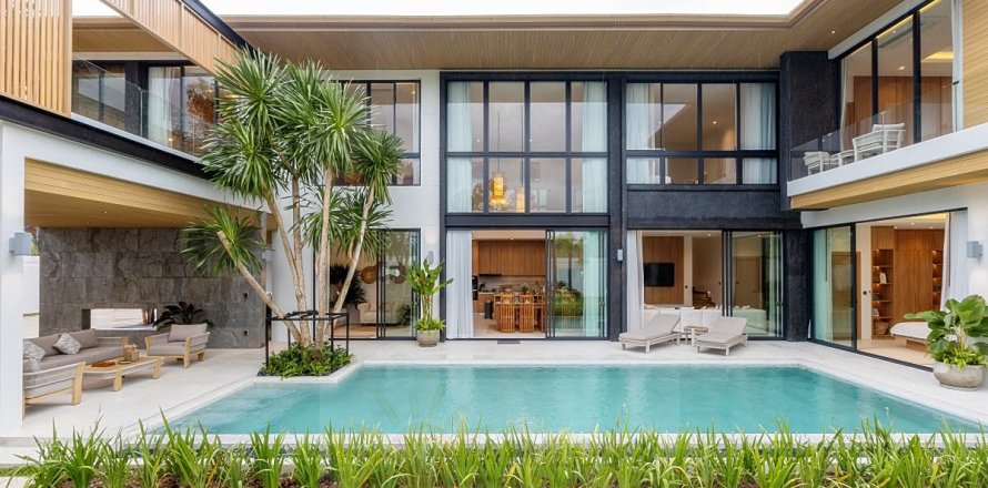 Villa in Chalong, Thailand 5 bedrooms № 179359