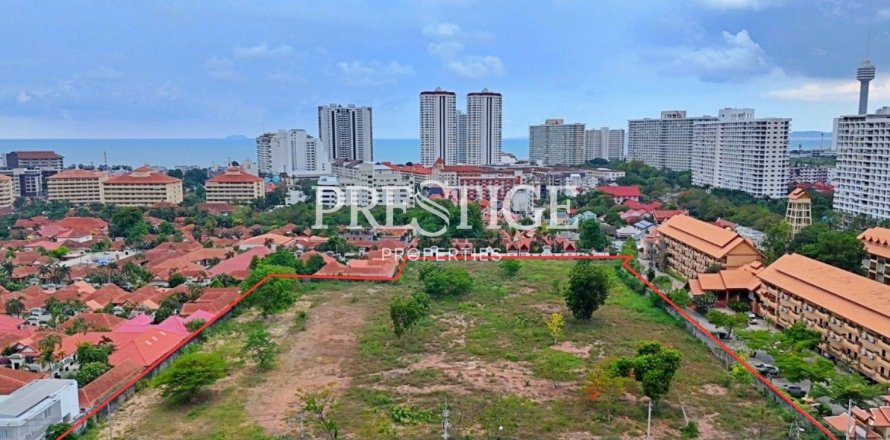Terrain à Pattaya, Thaïlande 19004 m2 № 198136