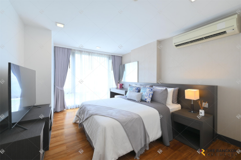 Apartment in Bangkok, Thailand 3 bedrooms № 190210 - photo 5