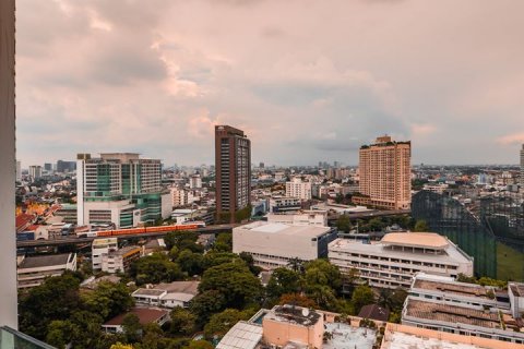 Condominio de 2 dormitorios en Bangkok, Tailandia № 143739 - foto 8