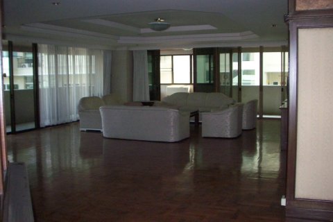Eigentumswohnung in Bangkok, Thailand, 3 Schlafzimmer  № 143738