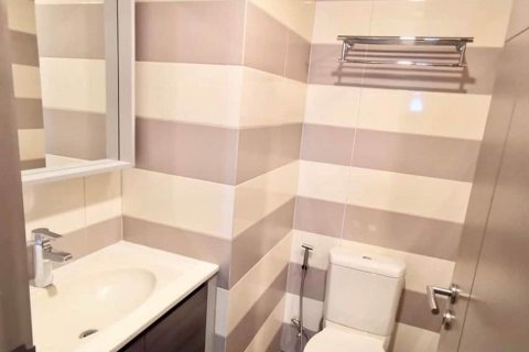 Studio in the Condo in Watthana, Bangkok, Thailand № 167482 - Foto 8