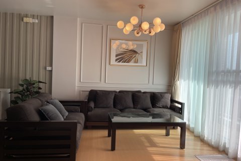 Estudio en el condominio en Watthana, Bangkok, Tailandia № 167476 - foto 2