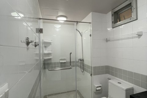 Estudio en el condominio en Watthana, Bangkok, Tailandia № 167476 - foto 11