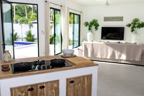Chalet de 3 dormitorios en Surat Thani, Tailandia № 146759 - foto 4
