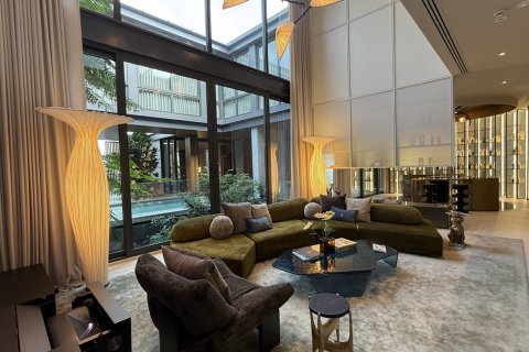 House in Bangkok, Thailand 5 bedrooms № 156275 - photo 11