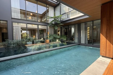 House in Bangkok, Thailand 5 bedrooms № 156275 - photo 17