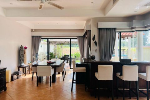 Chalet de 4 dormitorios en Phuket, Tailandia № 114157 - foto 3