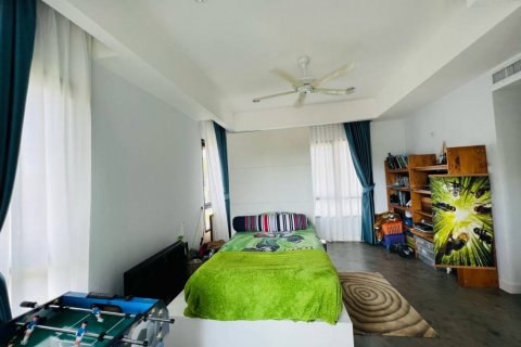 Chalet de 4 dormitorios en Phuket, Tailandia № 114157 - foto 9