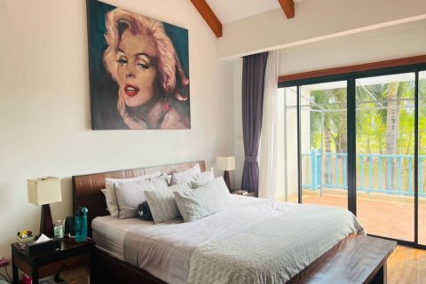 Chalet de 4 dormitorios en Phuket, Tailandia № 114157 - foto 8