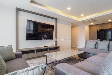 Condominio de 3 dormitorios en Pattaya, Tailandia № 170424 - foto 2