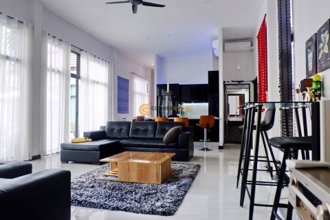 Estudio en Pattaya, Tailandia № 170421 - foto 14