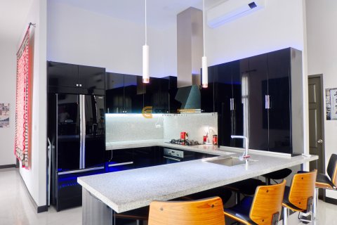 Estudio en Pattaya, Tailandia № 170421 - foto 17