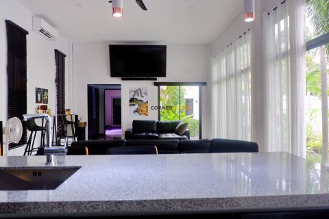 Estudio en Pattaya, Tailandia № 170421 - foto 20