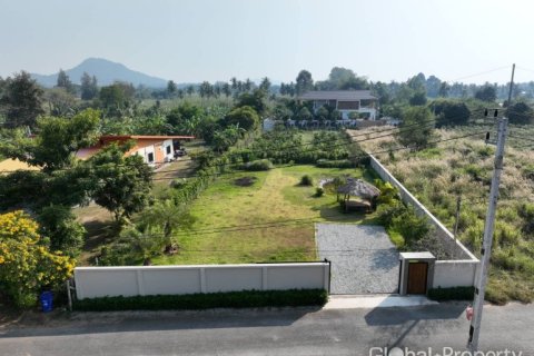Terreno en Pattaya, Tailandia № 170425 - foto 2