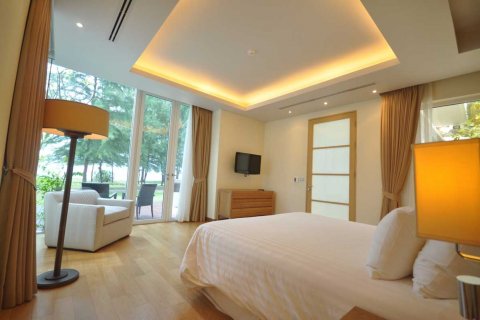 Chalet de 3 dormitorios en Mai Khao, Tailandia № 134017 - foto 16